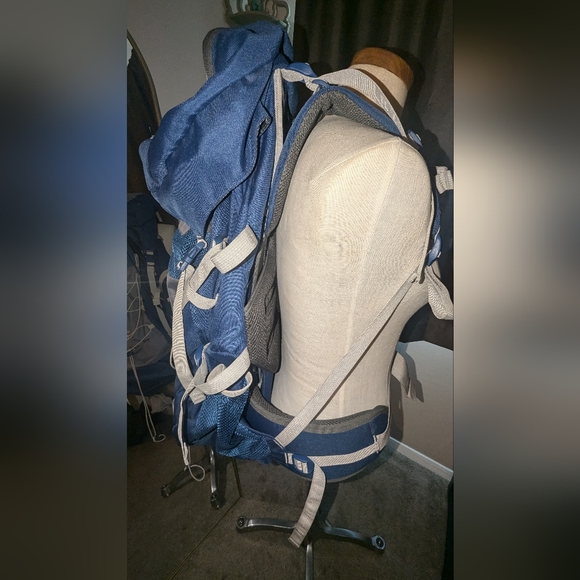 jansport backpack with strings Draw Sack Contest Winning Pikie Minnow This backpack has a Mens_bag Color:Crypto/Gold + Gold
